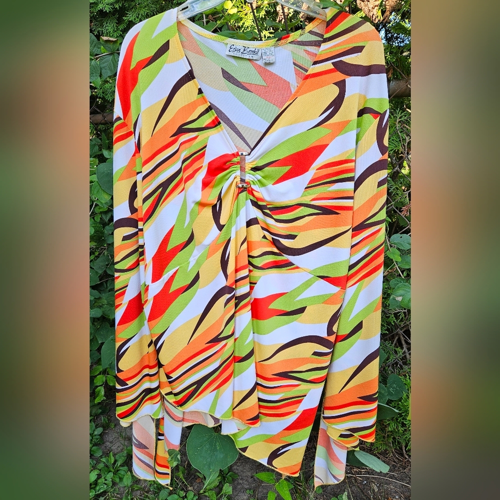 Erica Brooke Sheer Flair Slit Sleeves, Asymetric Bottom, 70' Color, Groovey (Gw3